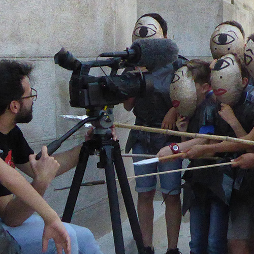 Encontros de Cinema histórias na praça